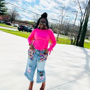 Handmade upscale jeans, fits sizes 8 to 10. It runs baggy purposefully.